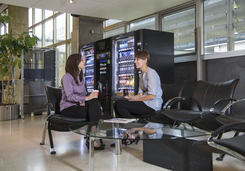 El vending se integra en el espacio: estilo y decoración